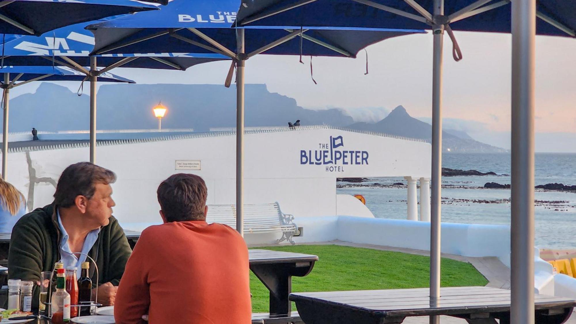 The Blue Peter Hotel Bloubergstrand Exterior photo