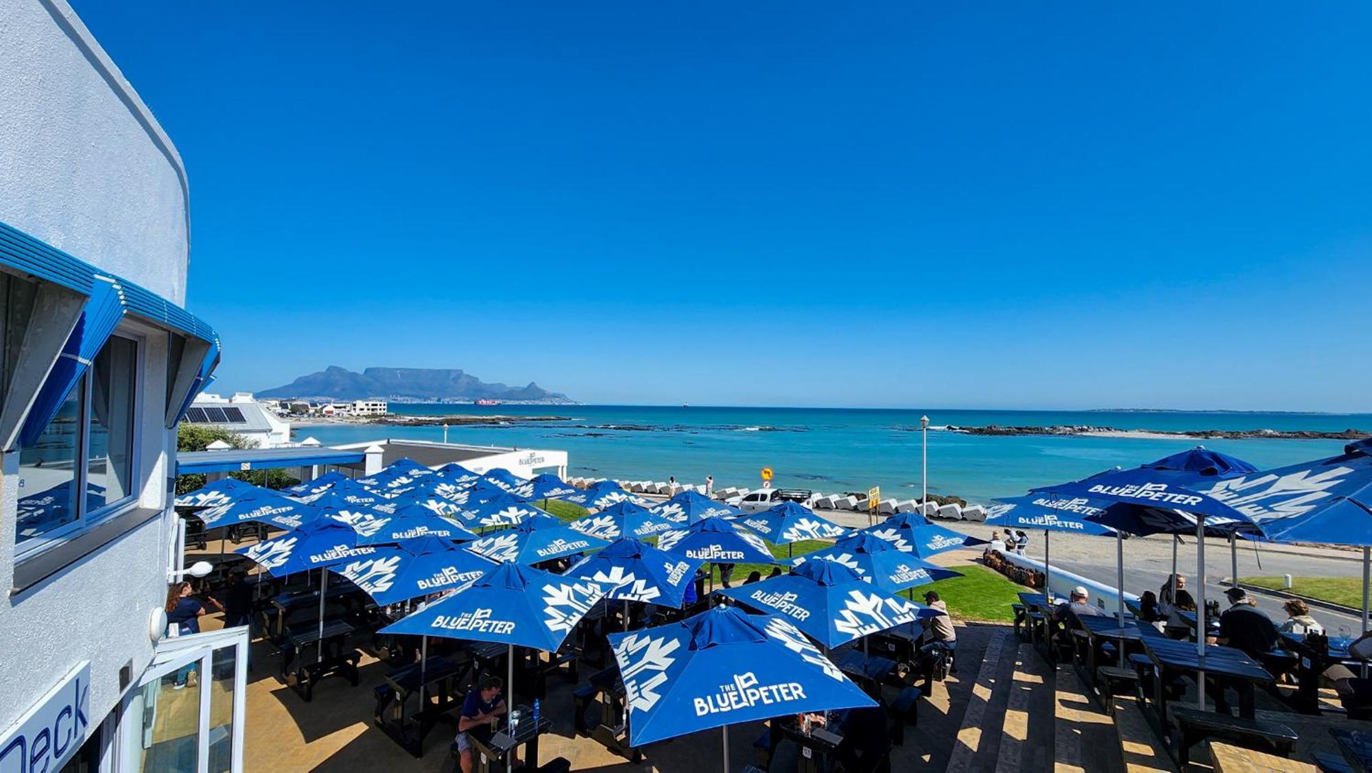 The Blue Peter Hotel Bloubergstrand Exterior photo