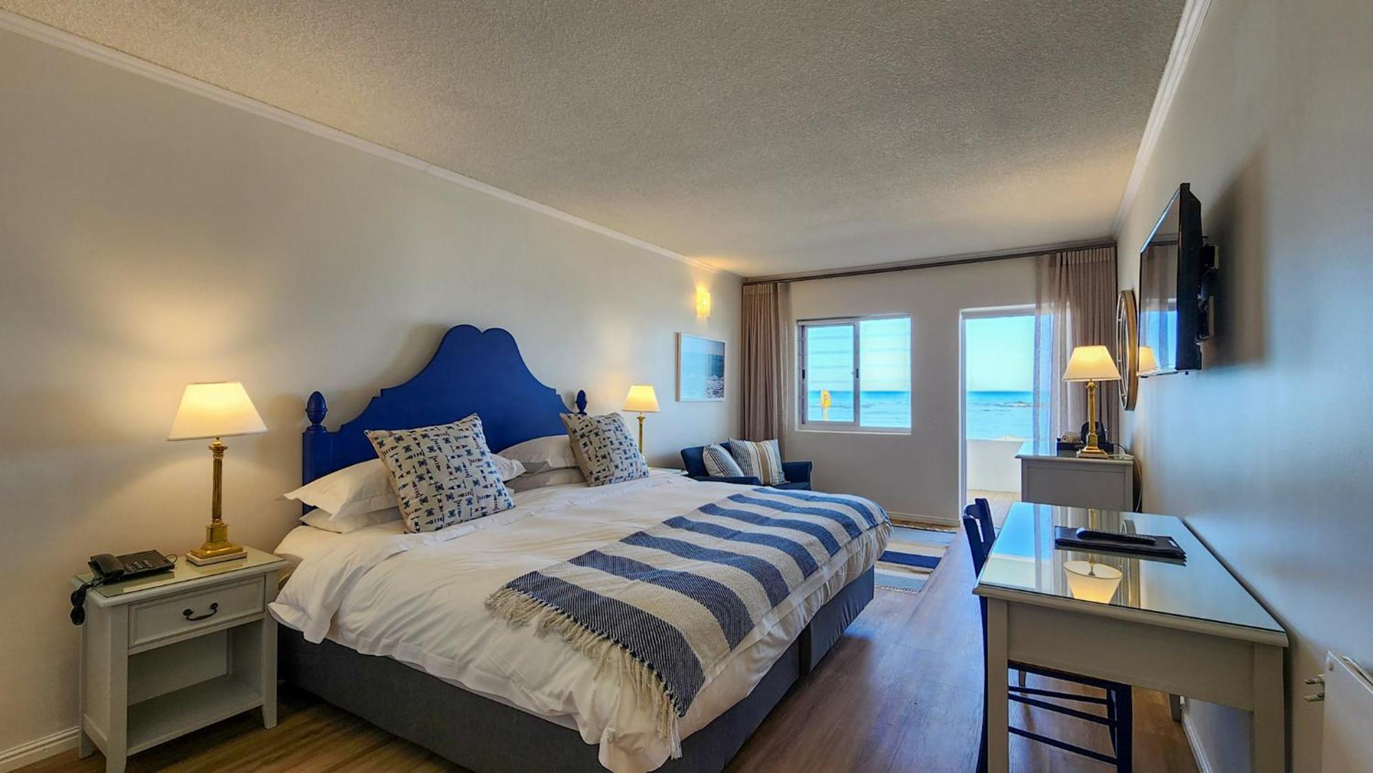 The Blue Peter Hotel Bloubergstrand Exterior photo