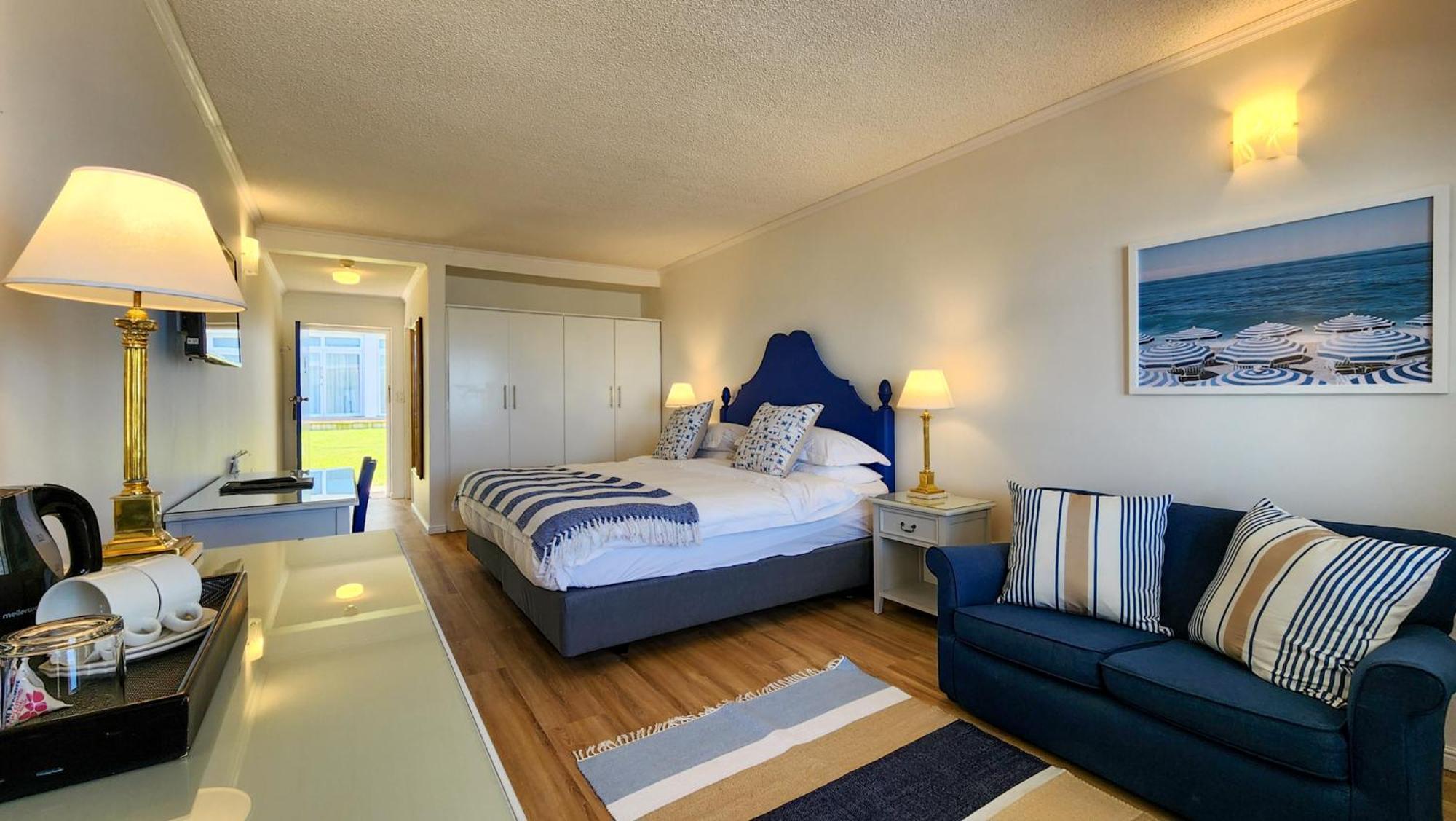 The Blue Peter Hotel Bloubergstrand Exterior photo