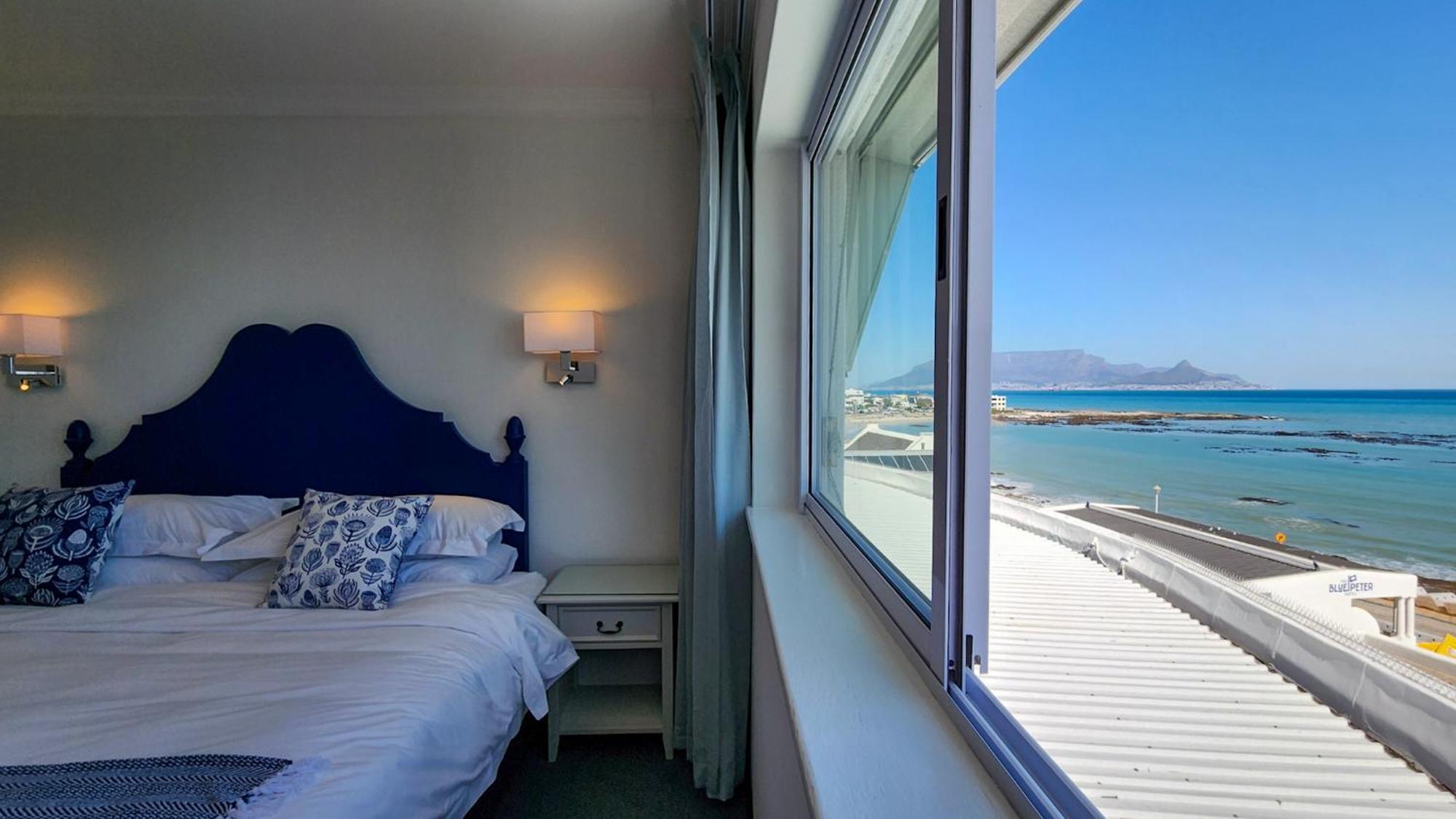 The Blue Peter Hotel Bloubergstrand Exterior photo