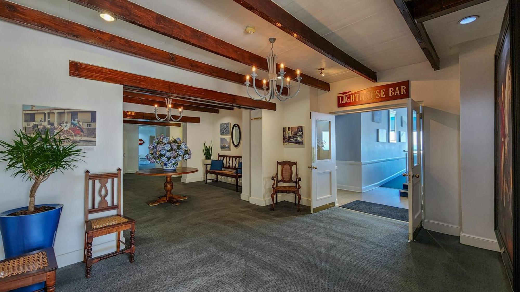 The Blue Peter Hotel Bloubergstrand Exterior photo