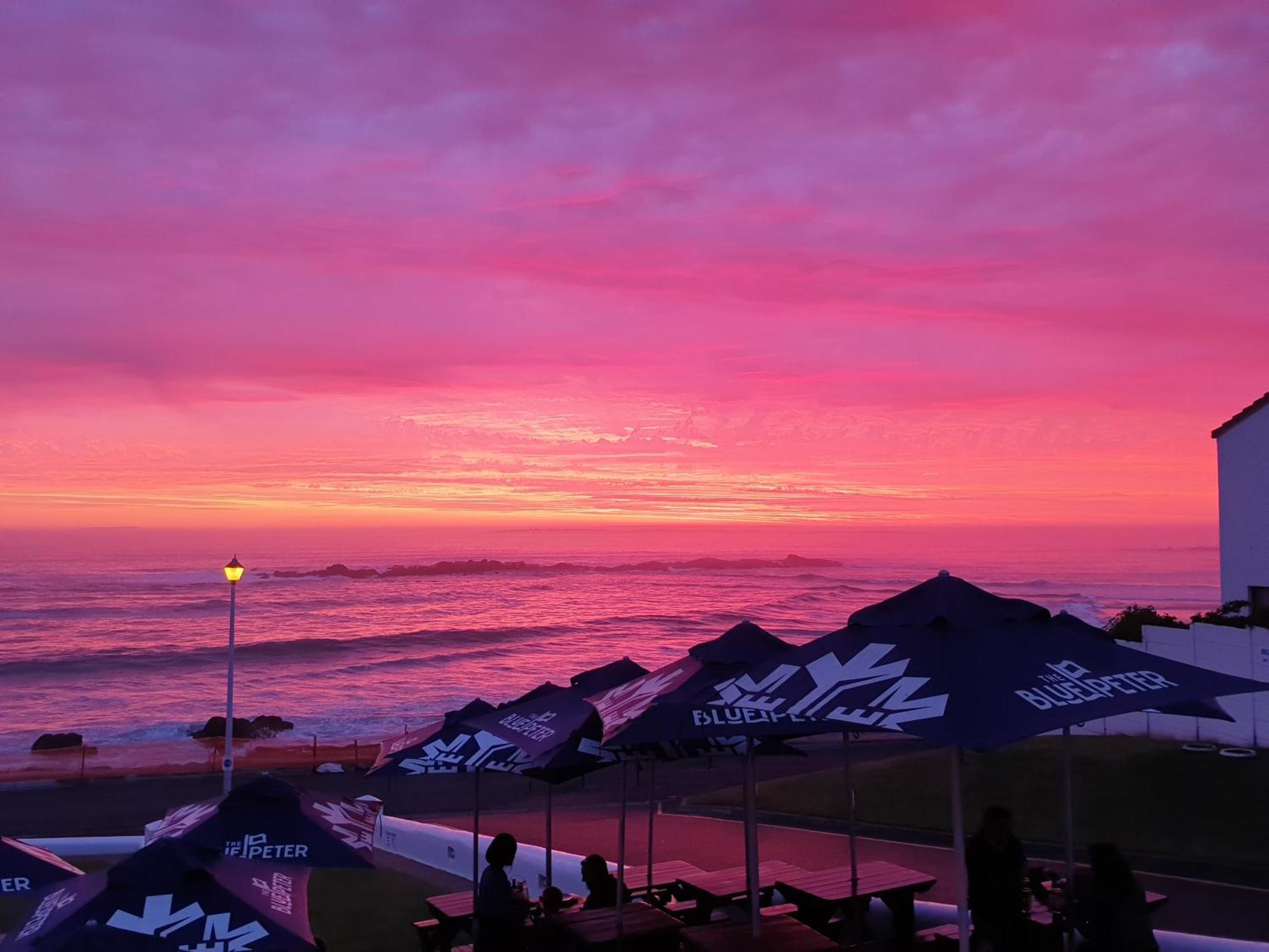 The Blue Peter Hotel Bloubergstrand Exterior photo
