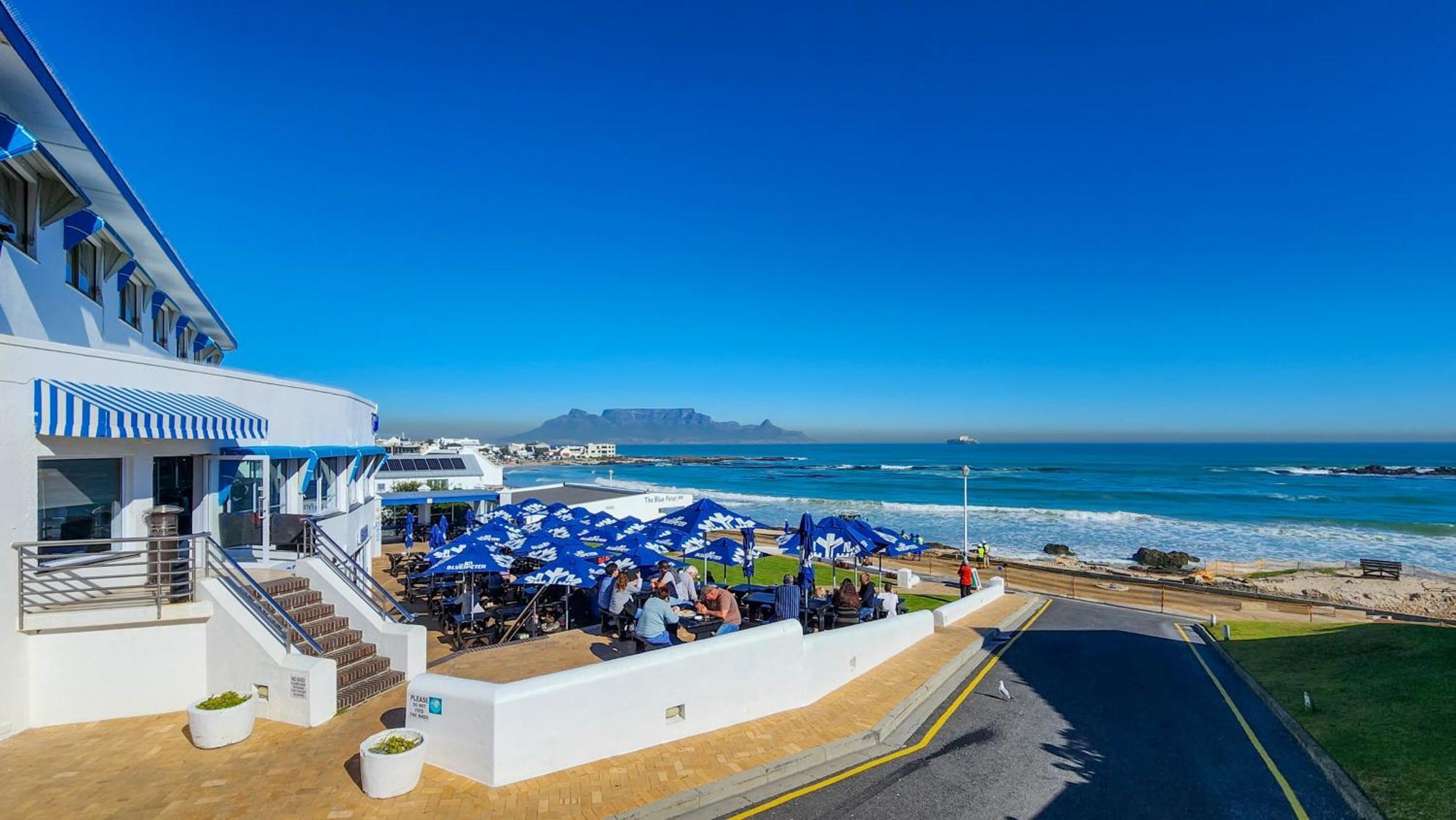 The Blue Peter Hotel Bloubergstrand Exterior photo